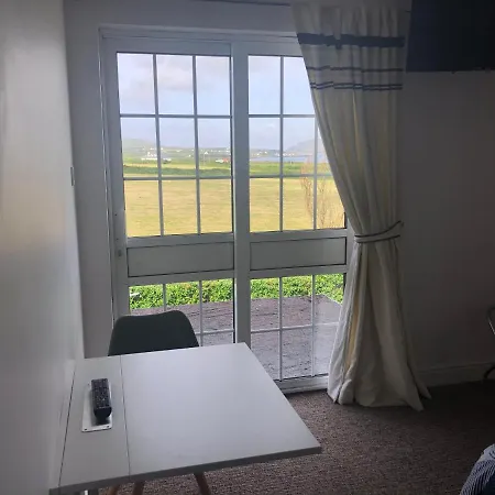 Skellig Port - Sea View Ensuite Портмаги