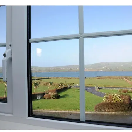 Skellig Port - Sea View Ensuite Проживание в семье Портмаги