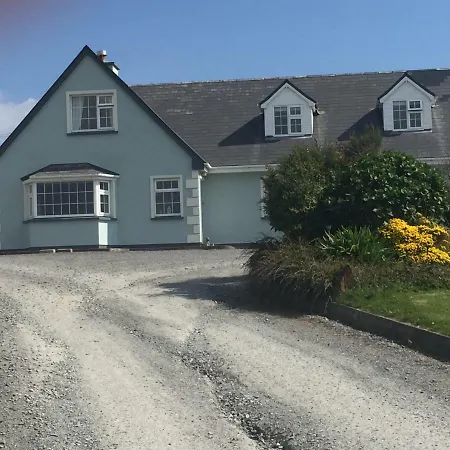 Skellig Port - Sea View Ensuite Проживание в семье